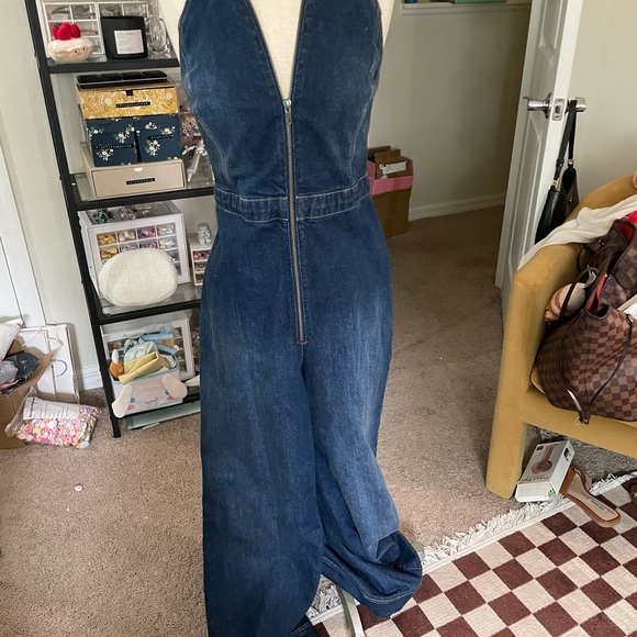Alice + Olivia Jersey-trimmed Stretch-denim Halterneck Jumpsuit - Mid denim - Picture 2 of 13